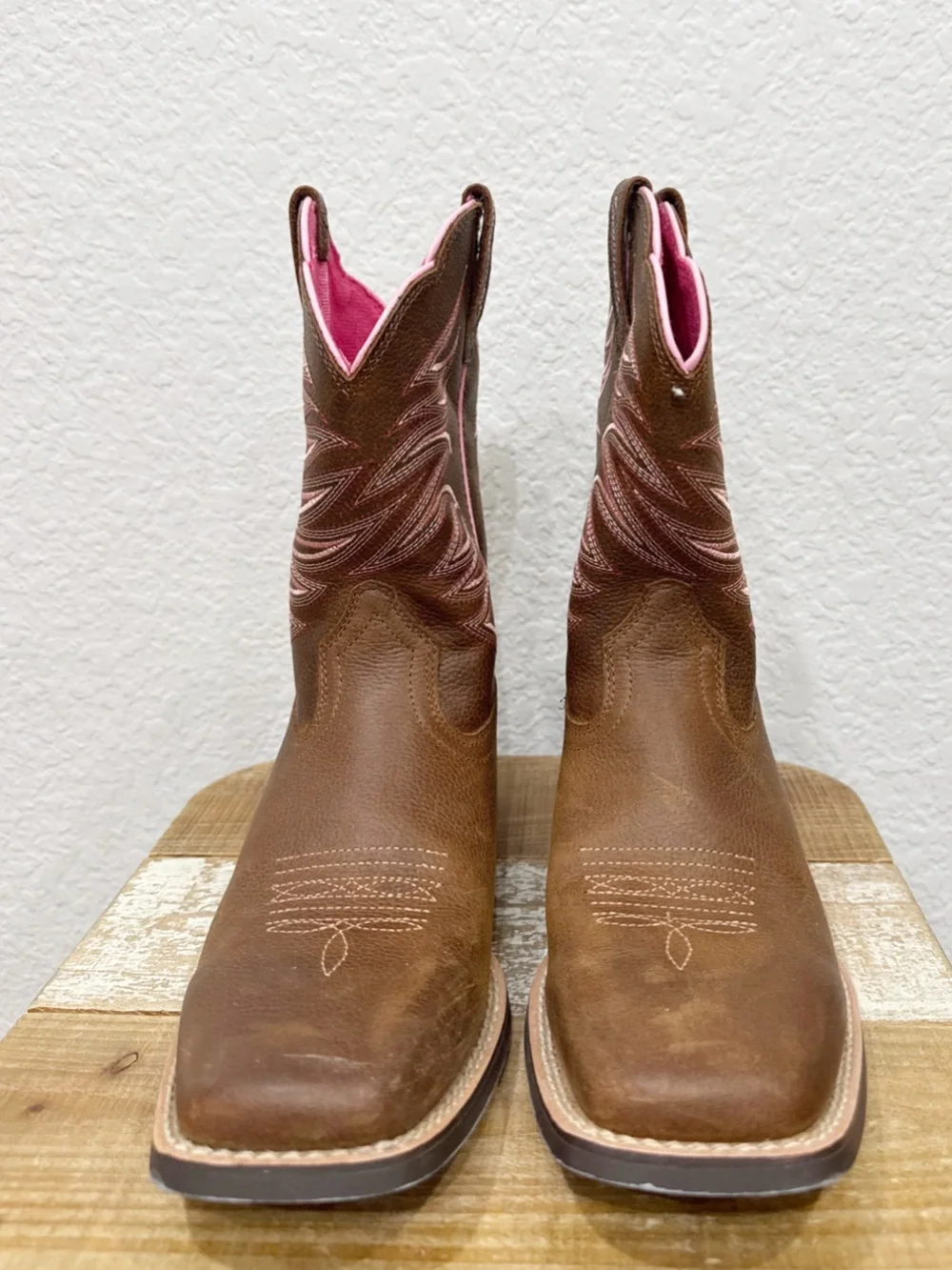 Ariat Firecatcher Rowdy Leather Western Cowboy Boots